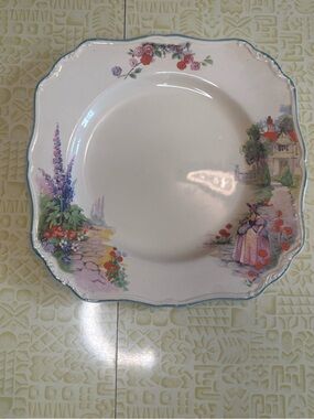 Floral Cottage Dinner Plate in Cream with Pink and Green Accents